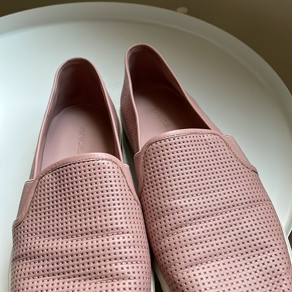 Vince Blair rose blush perforated slip on sneakers.Sz 10 - Picture 11 of 13